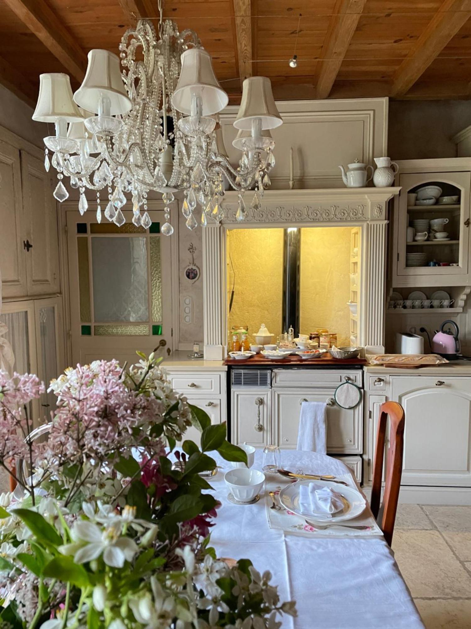 Chambre De Charme Dans Un Jardin De 1500M2 Nueil-sur-Layon Εξωτερικό φωτογραφία